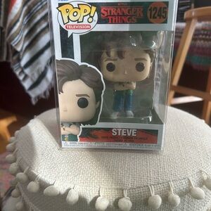 Funko Pop! Stranger Things Season 4 Steve Harrington #1245
